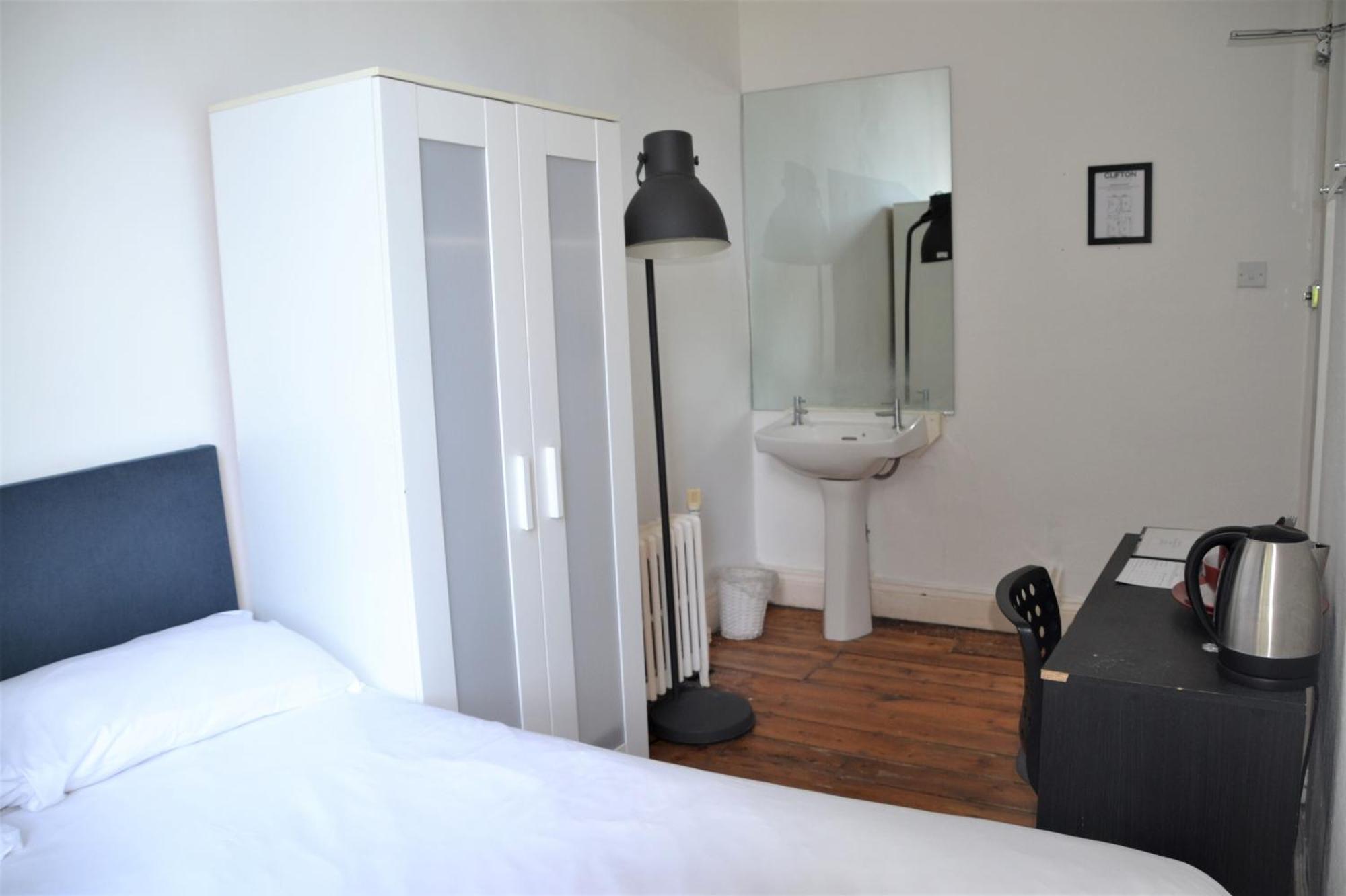 Arlington Villas Townhouse - By Clifton Short Lets Bristol Room photo